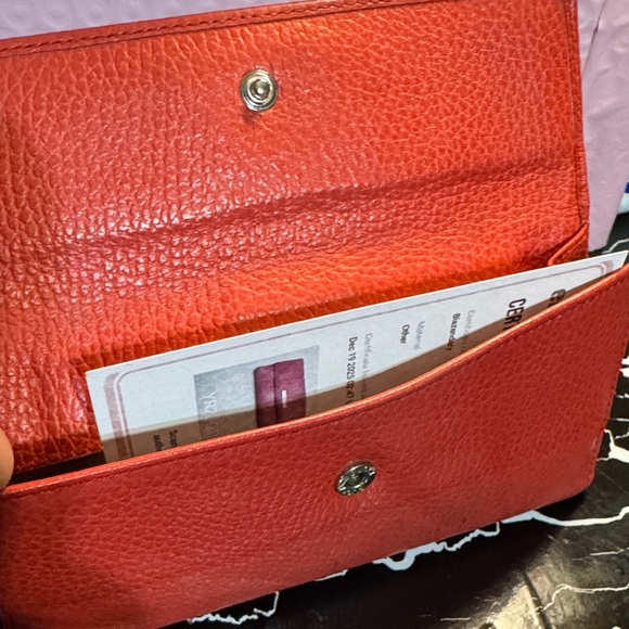 Gucci Red Leather Wallet very good condition - Picture 9 of 9